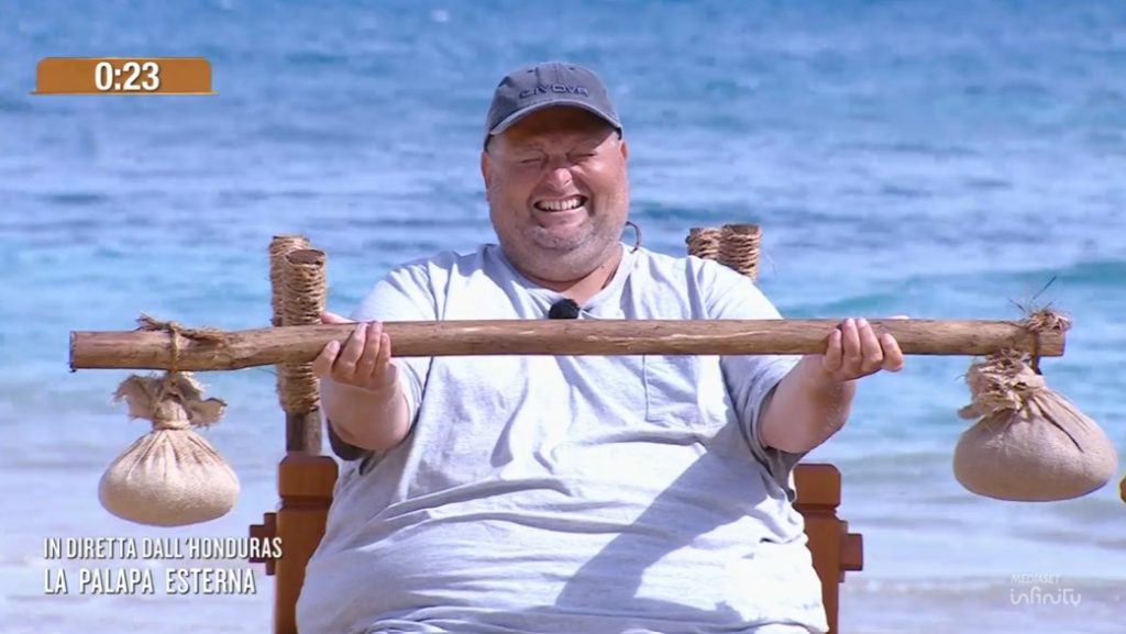 Le Mariolimpiadi di Adinolfi all’Isola dei Famosi