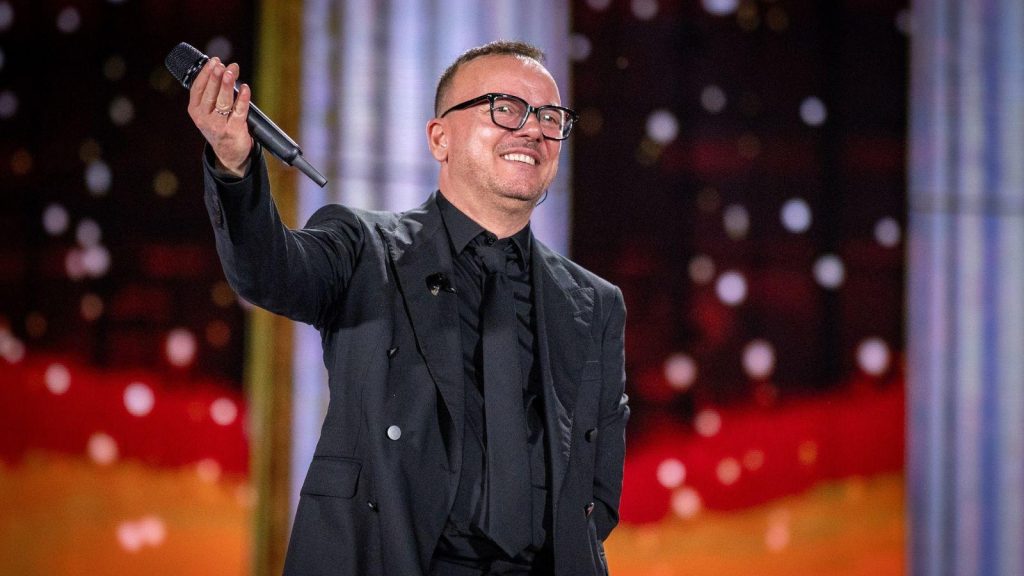 Ascolti TV | Venerdì 25 Luglio 2025. Gigi D’Alessio (17.3%) vince facile contro Vanina (10%), l’ultima di Quarto Grado al 10.7%