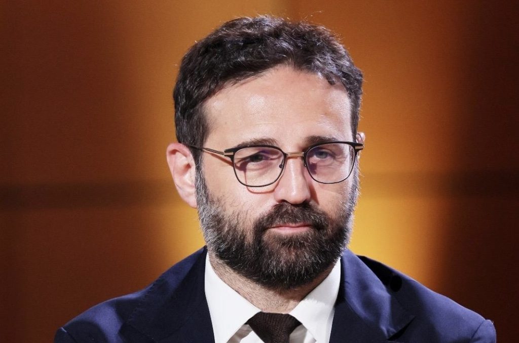 Sky, unica direzione contenuti a De Bellis