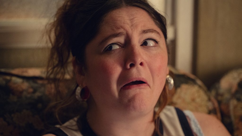 Too Much, una protagonista patetica e una narrazione imbarazzante