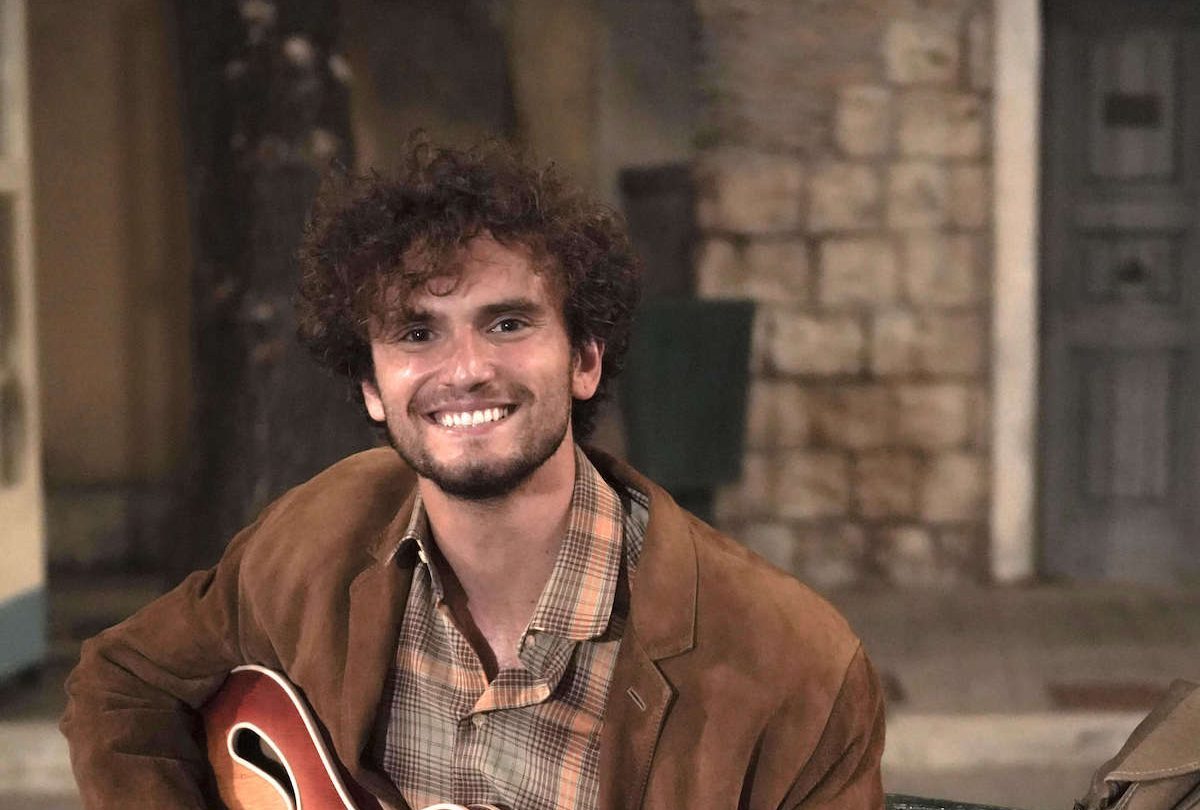 Ascolti TV Total Audience | Giovedì 19 Febbraio 2026. Il Paradiso (+62K) e Forbidden Fruit (+60K) inseguono Uomini e Donne (+104K)