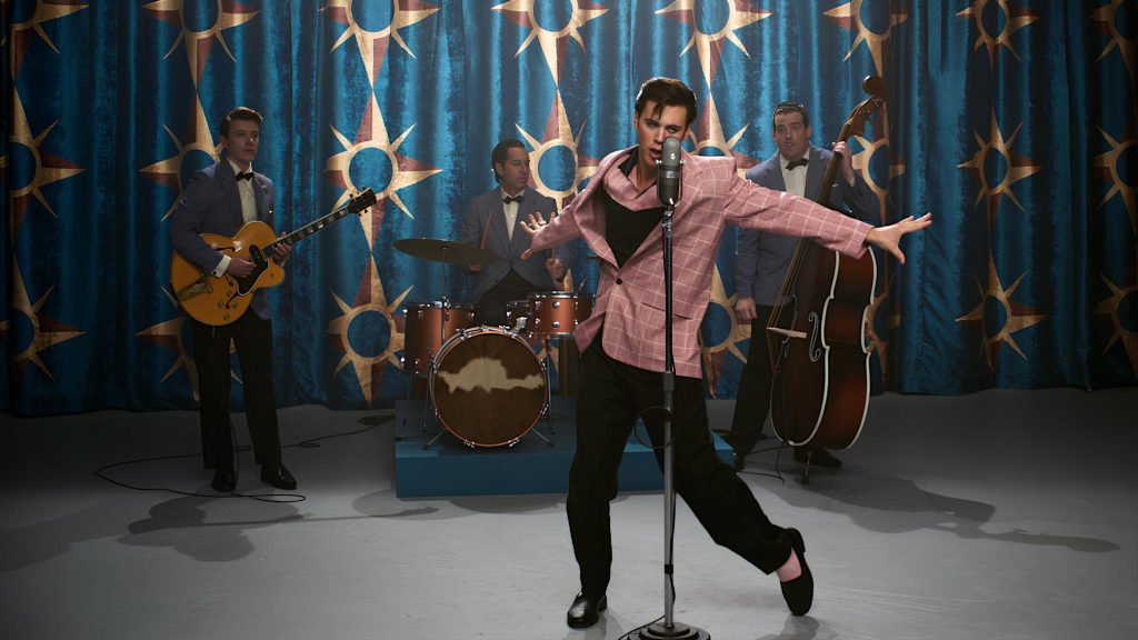 Ascolti TV | Lunedì 25 Agosto 2025. Elvis (13.6%) meglio di Carosone (10.4%), ottimo Chicago P.D. (8.1%)
