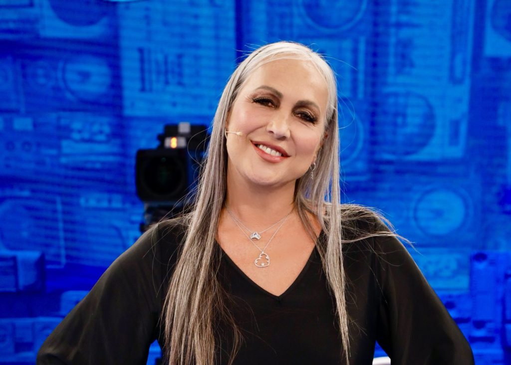 Ascolti TV Total Audience | Martedì 30 Settembre 2025. La Forza di una Donna (+90K) e Amici (+75K) crescono più di tutti