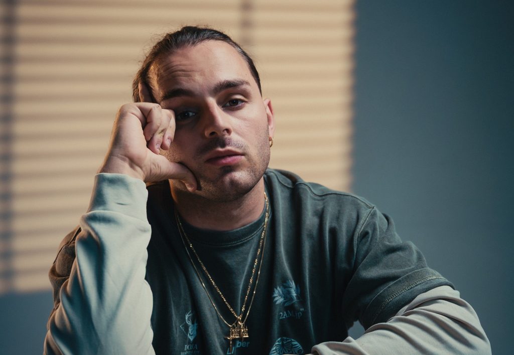 Classifica FIMI dal 19 al 25 settembre 2025: Ernia debutta alla #1, Olly resta primo nei singoli