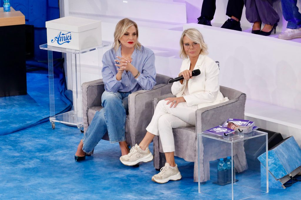 Amici 25, anticipazioni prima puntata: Simona Ventura tra gli ospiti, Alessio Di Ponzio si riprende il banco