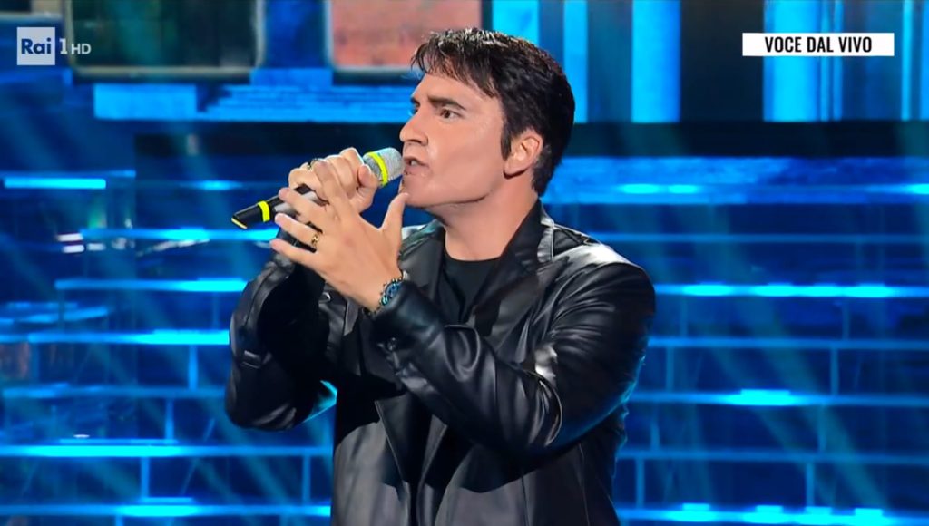 Tale e Quale Show 2025, il Sal Da Vinci di Tony Maiello vince la prima puntata