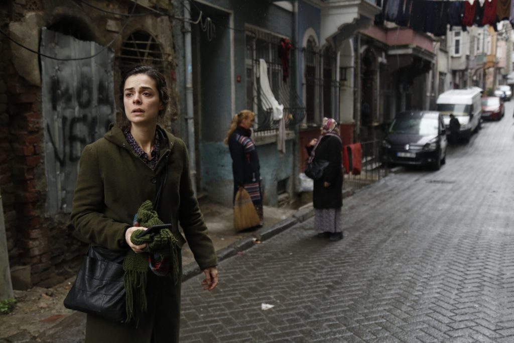 Bahar cerca lavoro - La Forza di una Donna