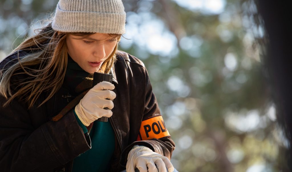 Camille Razat in Lost Station Girls