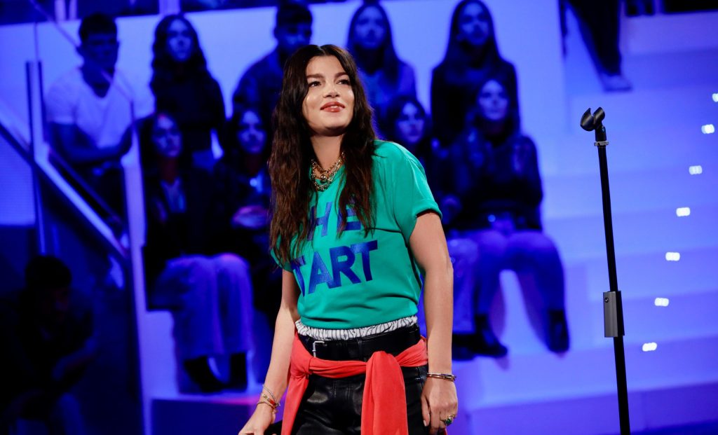 Classifica FIMI dal 12 al 18 dicembre 2025, “L’amore non mi basta” di Emma insidia Mariah Carey