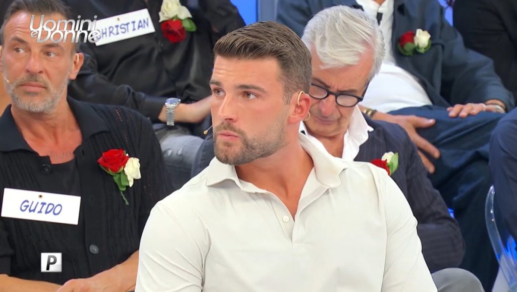 Ascolti TV Total Audience | Martedì 18 Novembre 2025. Uomini e Donne (+111K) si conferma davanti a tutti