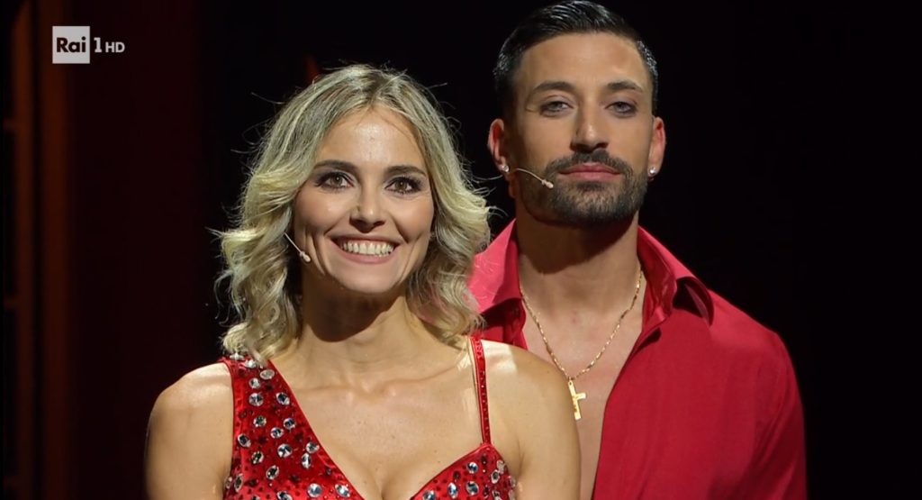 Ballando con le Stelle 2025, seconda puntata: Fialdini e Pernice battono ancora tutti