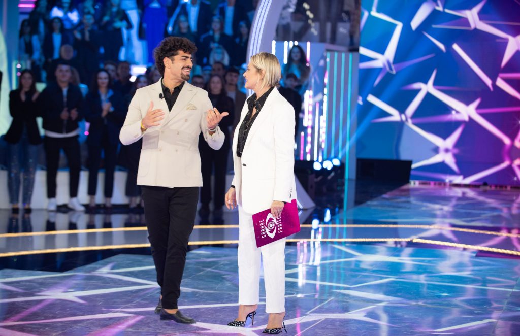 Ascolti TV Total Audience | Lunedì 13 Ottobre 2025. Grande Fratello (+32K) passa dal 14.4 al 14.52%, ma fa meglio Blanca (+43K)