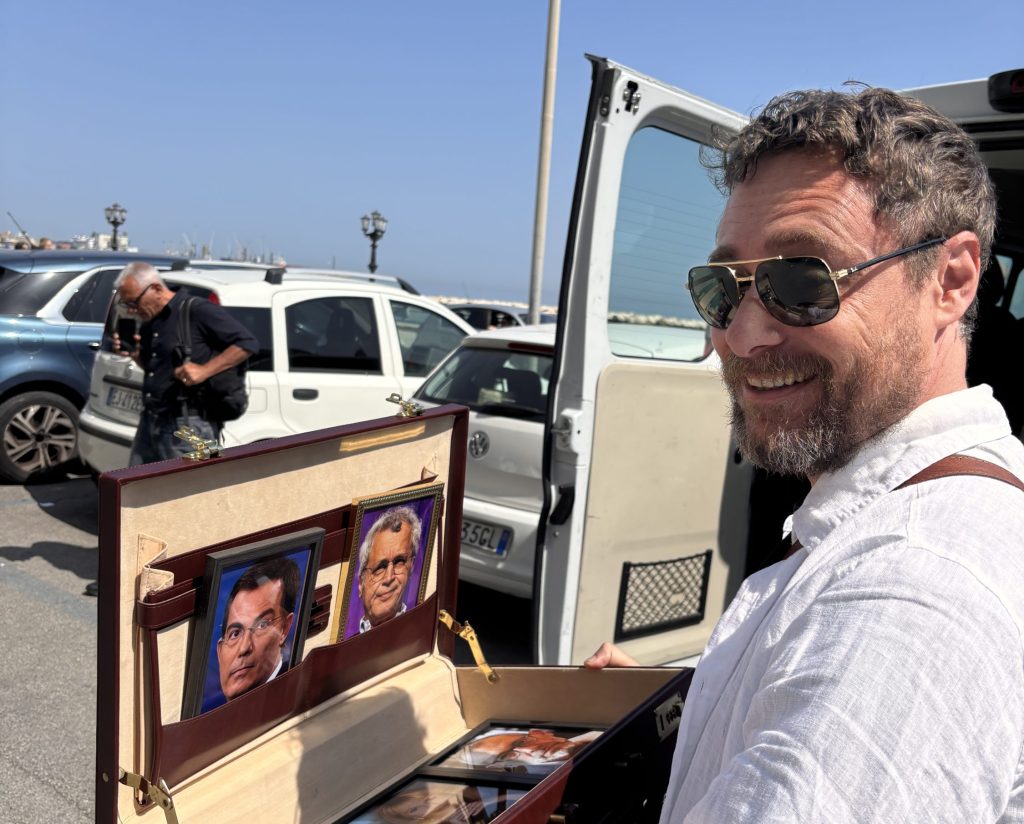 Prova d’Inchiesta, Pinuccio viaggia nell’Italia minore e ‘disturba’ i volti noti di La7