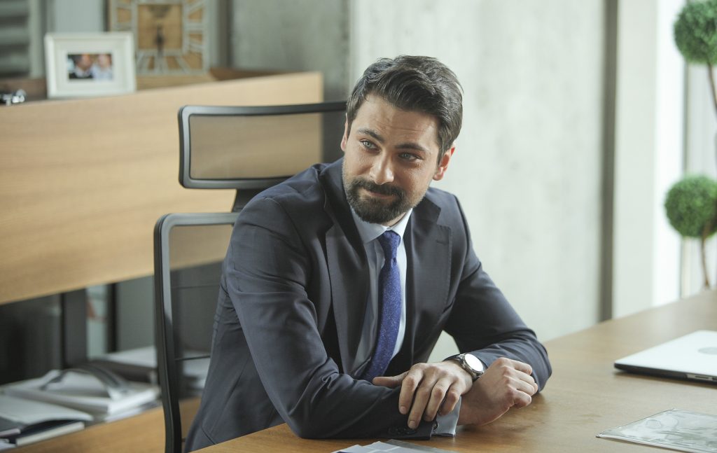 Ascolti TV Total Audience | Sabato 6 Dicembre 2025. La Forza di una Donna (+48K) e Forbidden Fruit (+27K) crescono più di tutti