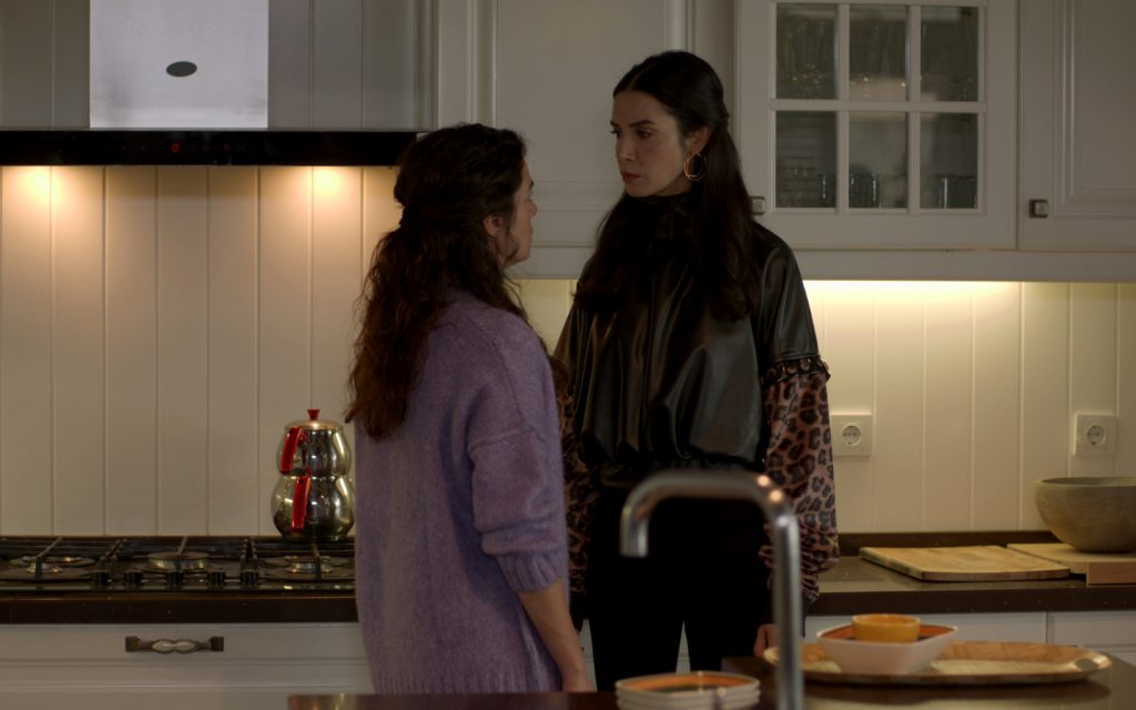 Ascolti TV Total Audience | Sabato 22 Novembre 2025. La Forza di una Donna (+44K) cresce più di tutti