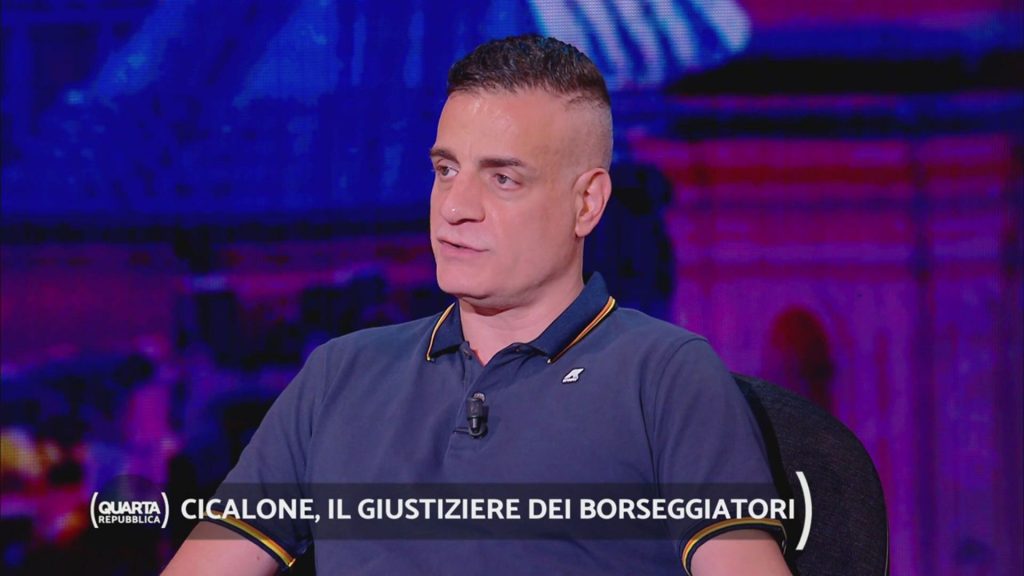 Quarta Repubblica ospita Cicalone, lo youtuber aggredito a Roma dalle borseggiatrici