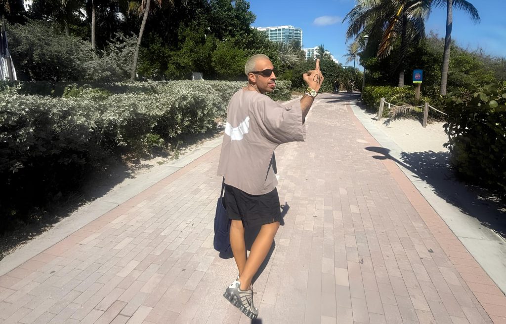 Sanremo 2026, le reazioni social dei Big all’annuncio di Carlo Conti