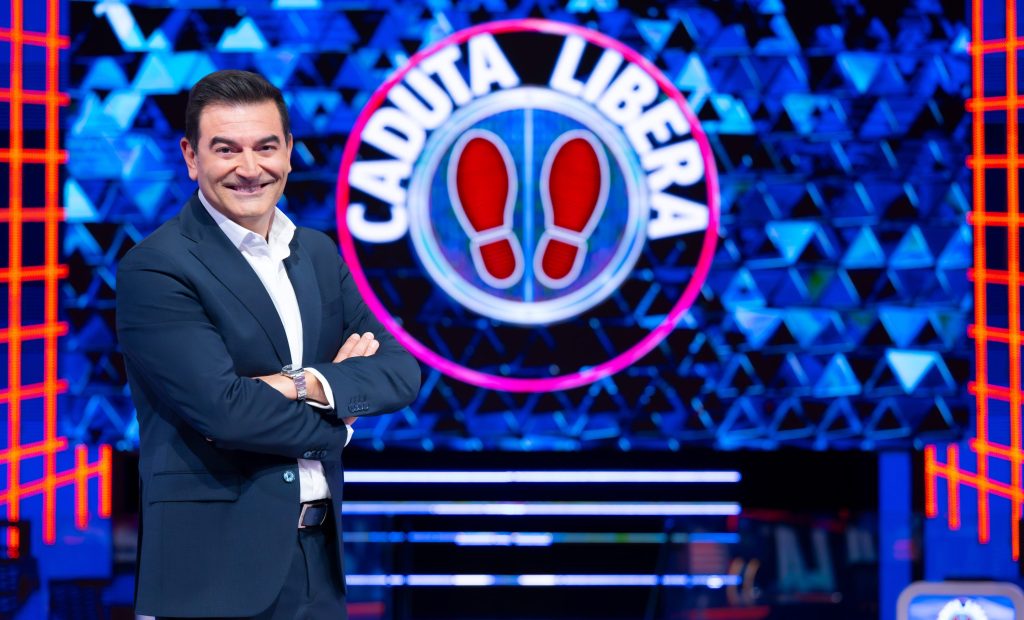 Caduta Libera si rinnova e il montepremi sale a 300.000 euro. Isobel di Amici valletta di Giusti