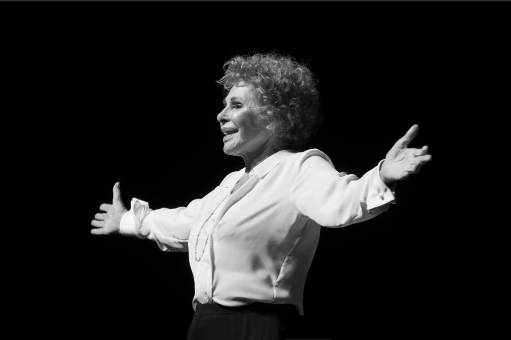 I funerali di Ornella Vanoni in diretta TV