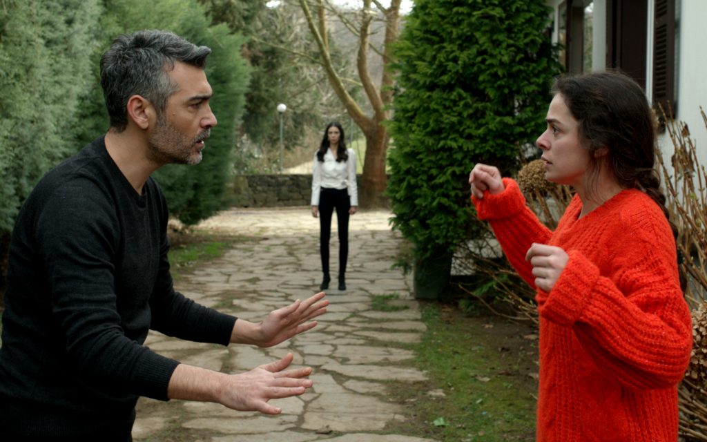 Piril spia Bahar e Sarp - La Forza di una Donna