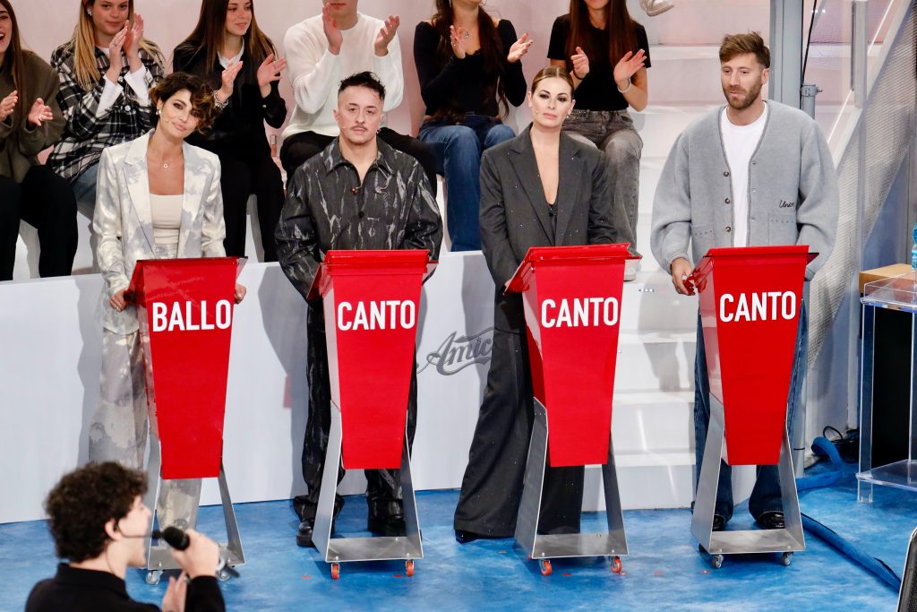 Amici 25, anticipazioni sesta puntata: Dardust e Incontrada tra i giudici