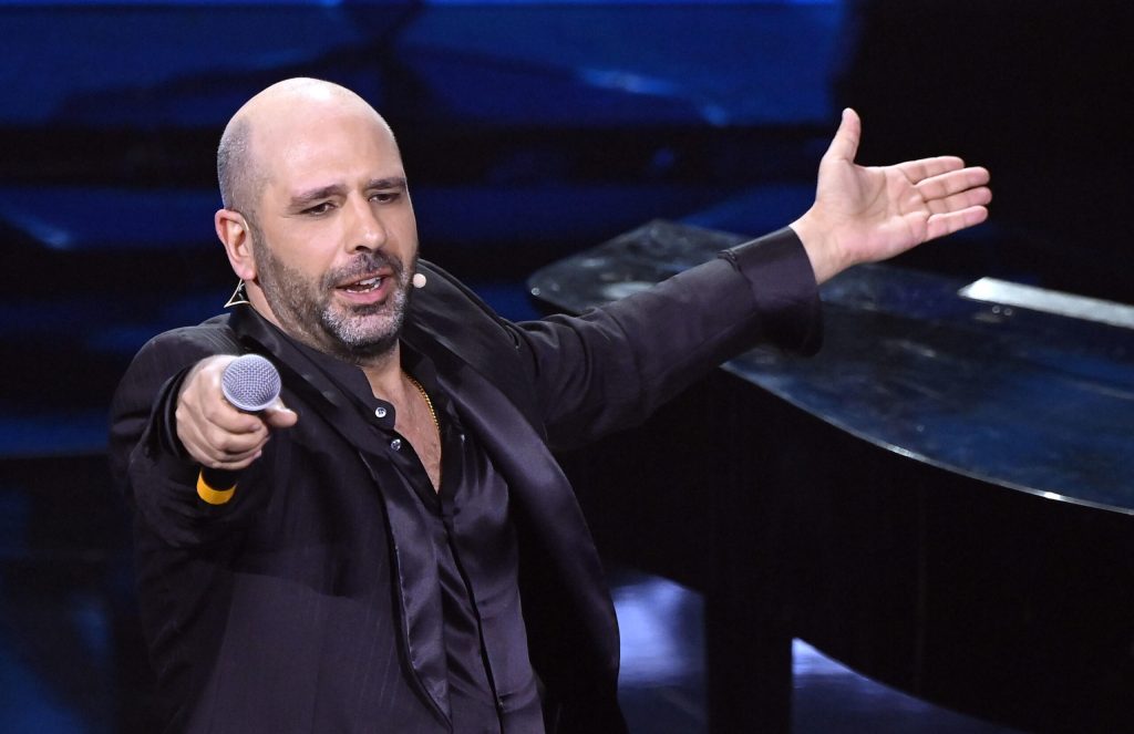 Checco Zalone stasera a reti unificate su Mediaset