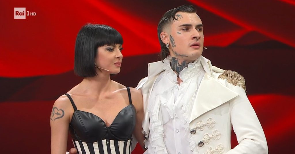 Ballando con le Stelle 2025, la finale: Rosa Chemical raggiunge i finalisti grazie alla wild card di Addino