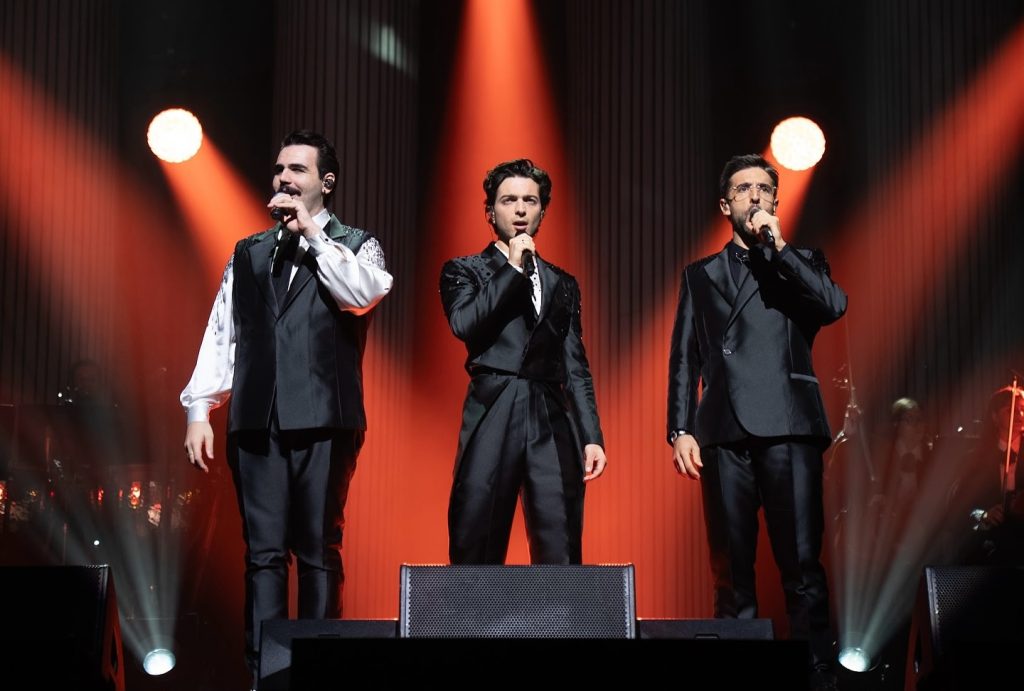 La Vigilia su Canale 5 è con Incanto di Natale de Il Volo