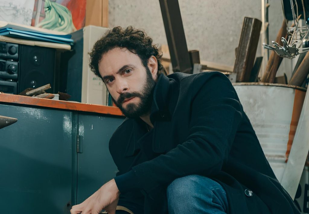 Ascolti TV | Martedì 2 Dicembre 2025. L’Altro Ispettore debutta al 18% vs La Notte nel Cuore 16.5%, Coppa Italia al 12.8%, Belve chiude all’8.9%