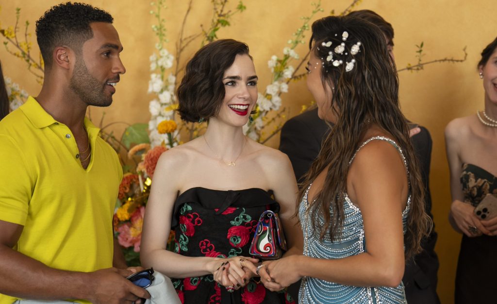 Emily in Paris 5, cosa ha funzionato e cosa no