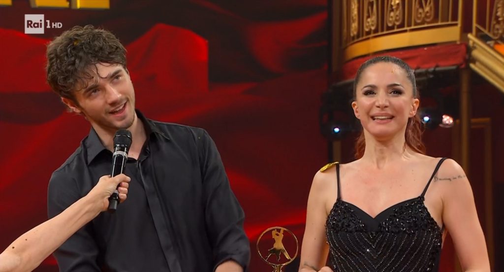 Andrea Delogu e Nikita Perotti vincono Ballando con le Stelle 2025