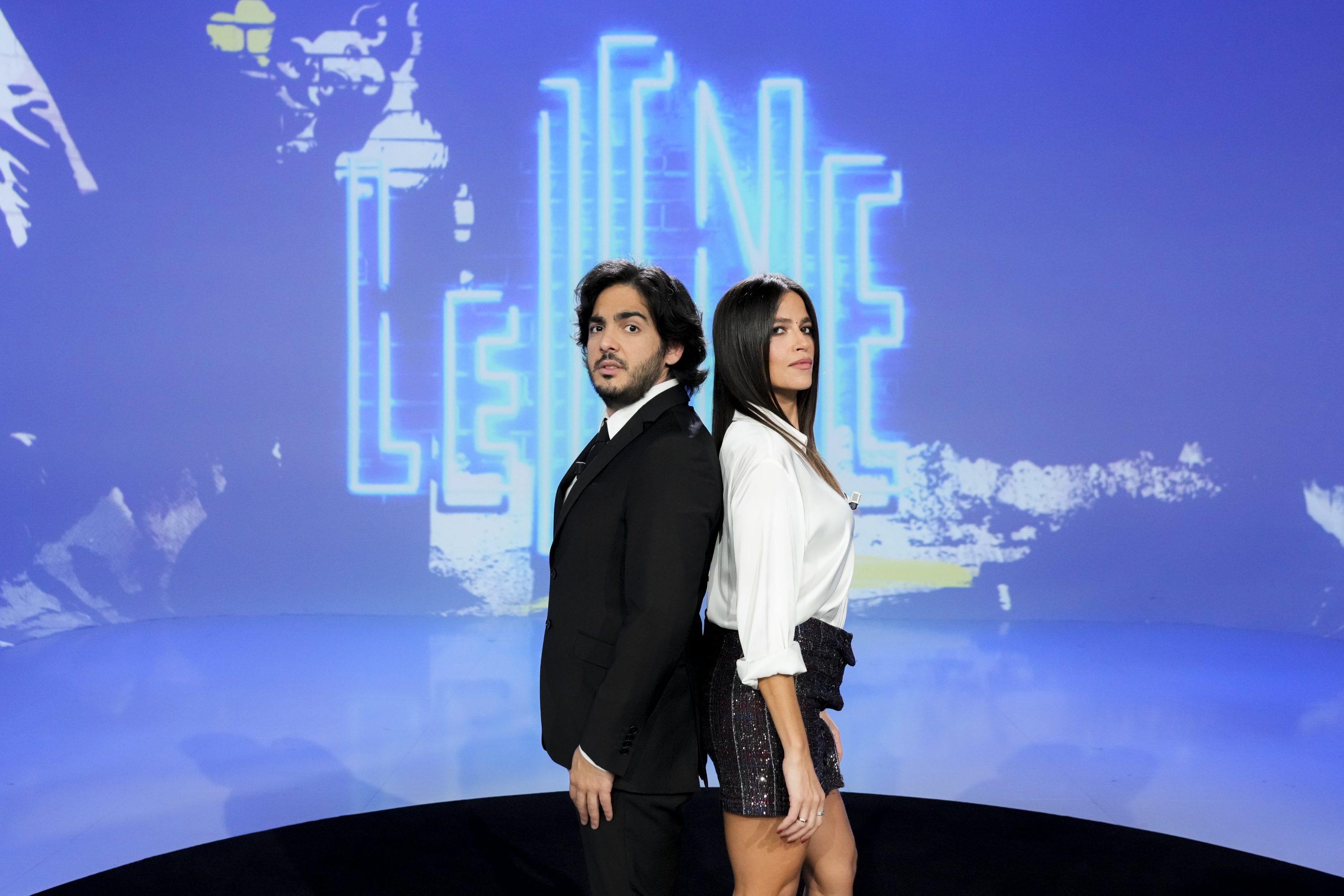 le iene chiudono l8217anno con emis killa e topo gigio da Davidemaggio.it le iene chiudono l8217anno con emis killa e topo gigio