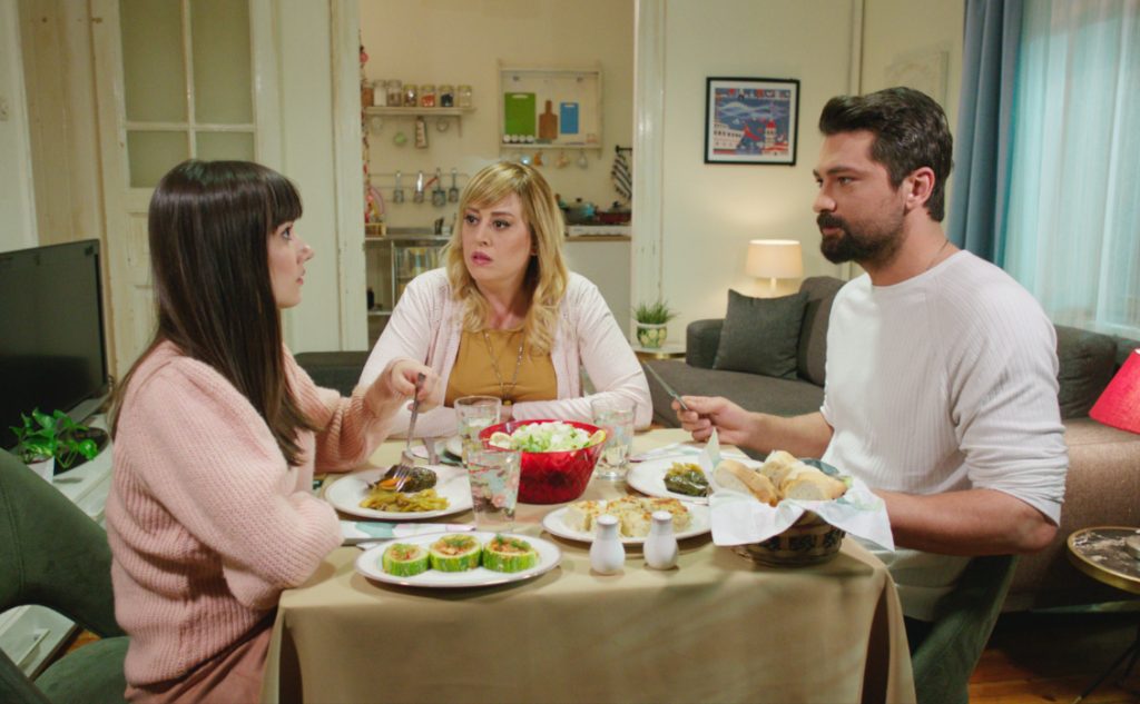 Zeynep, Asuman e Alihan - Forbidden Fruit