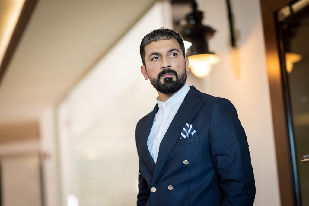 Io Sono Farah e la ‘risurrezione’ che agita Behnam