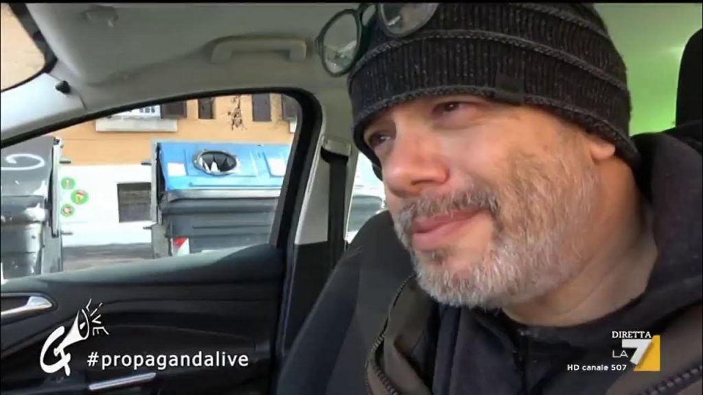 Propaganda Live, Diego Bianchi a Niscemi per documentare la frana