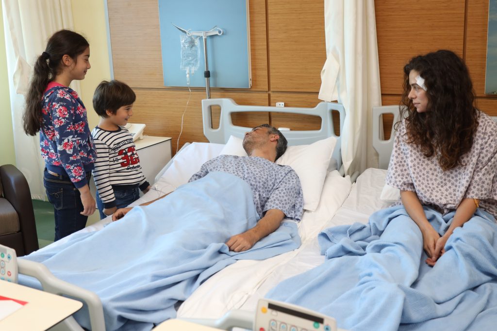 Nisan, Doruk, Sarp e Bahar - La Forza di una Donna