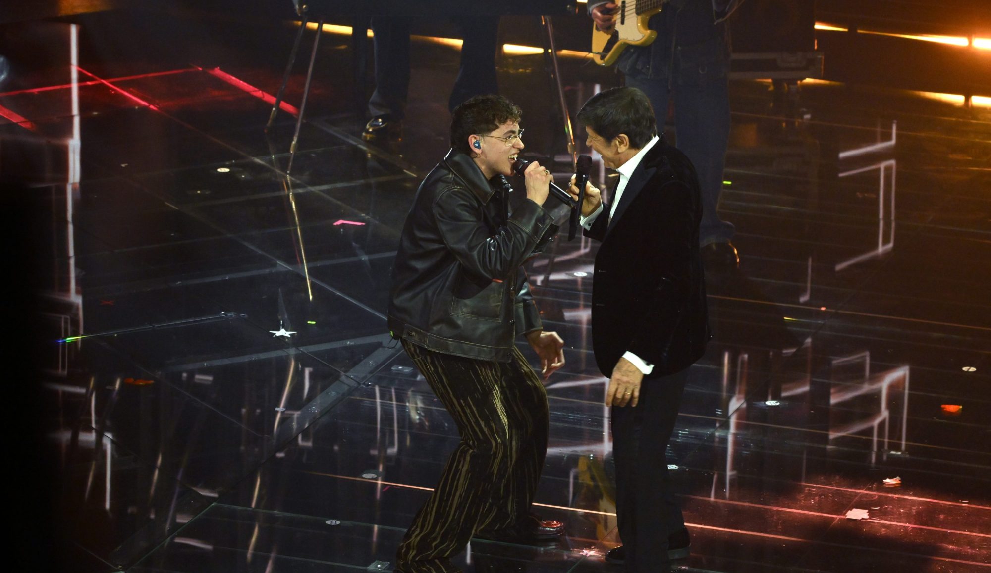 Sanremo 2026, cosa è successo nella quarta serata, minuto per minuto