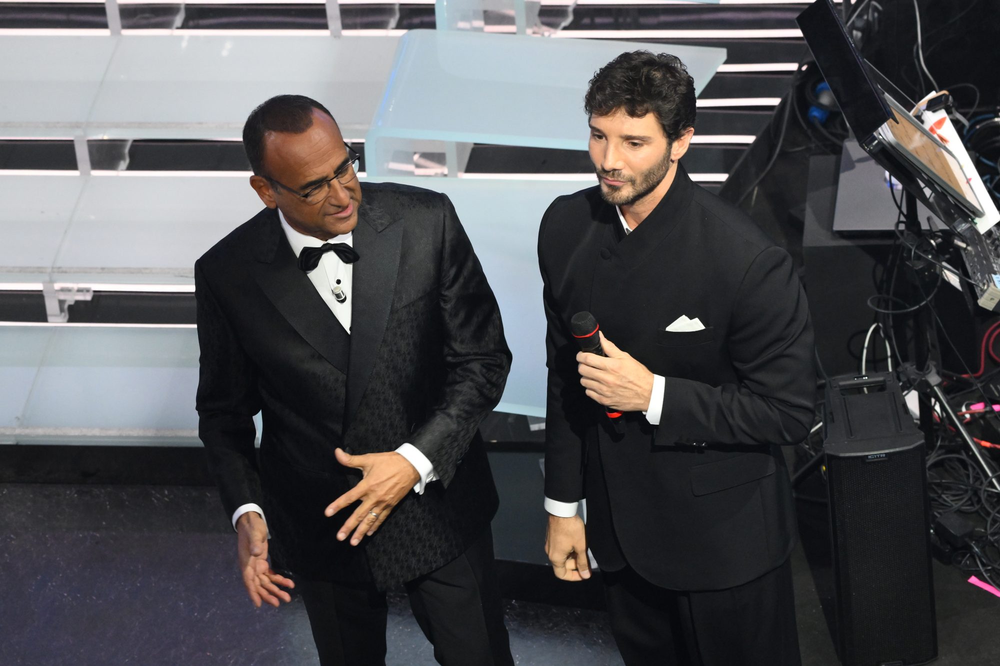 Stefano De Martino conduttore e direttore artistico di Sanremo 2027