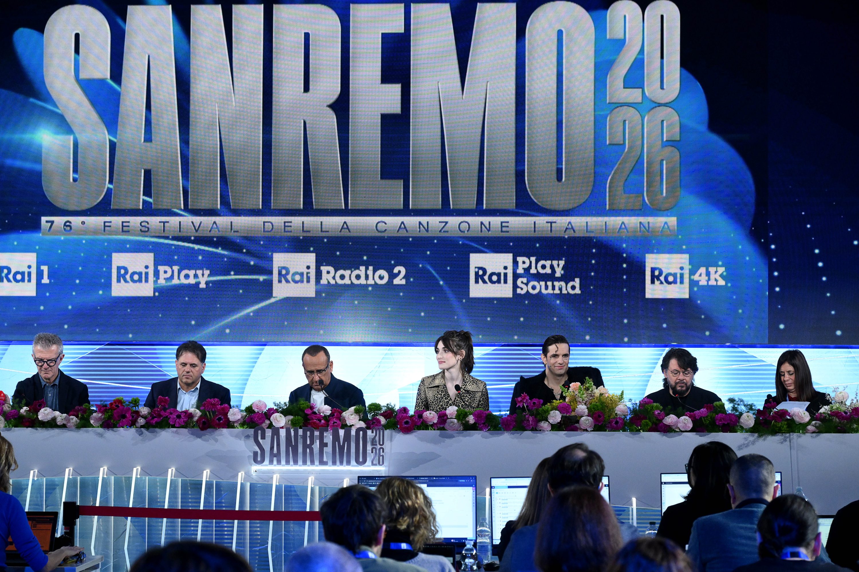 Sanremo 2026, la conferenza stampa della seconda serata in diretta