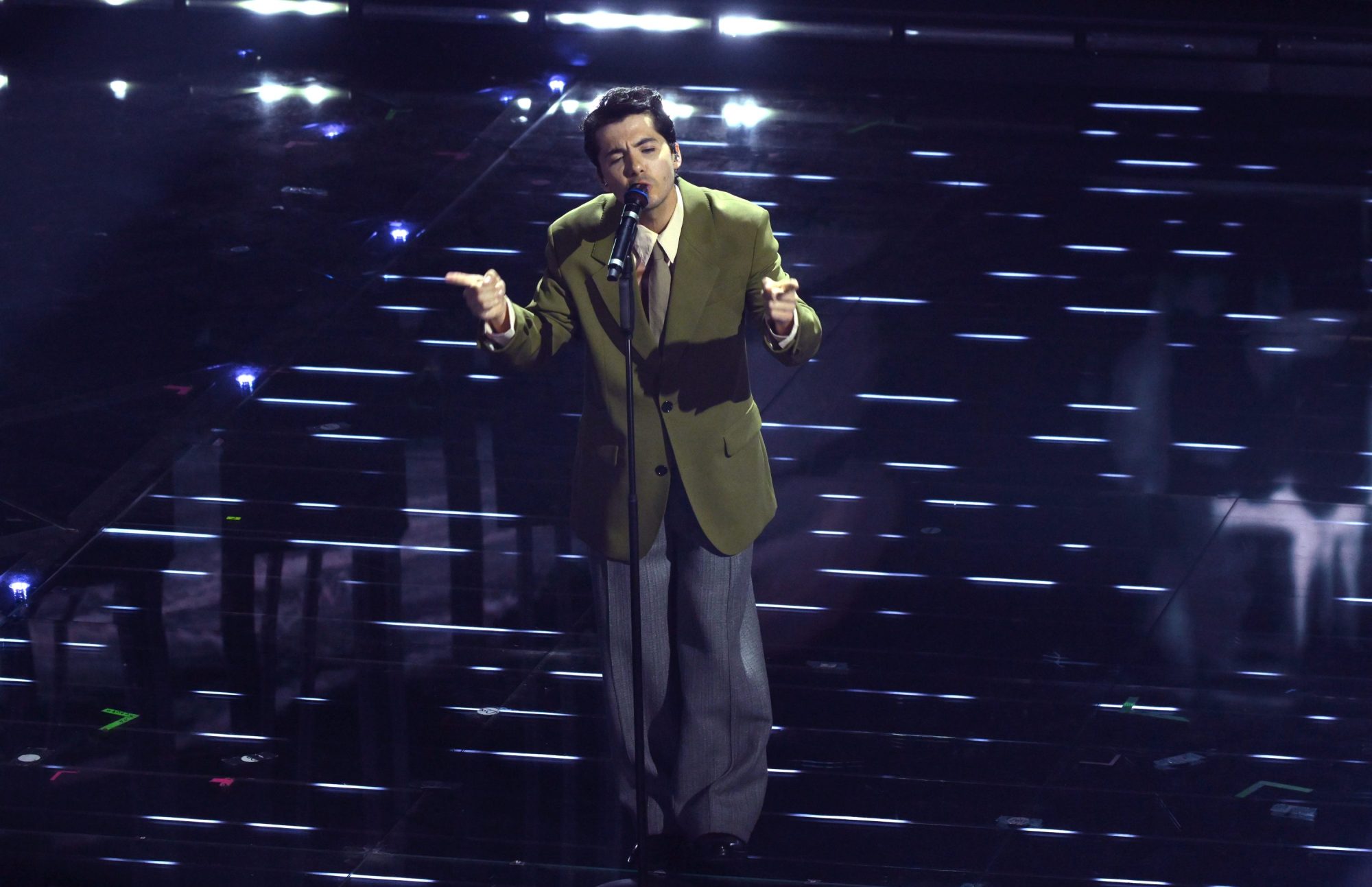 Classifica FIMI dal 13 al 19 marzo 2026, Fulminacci debutta alla #2 degli album con “Calcinacci”