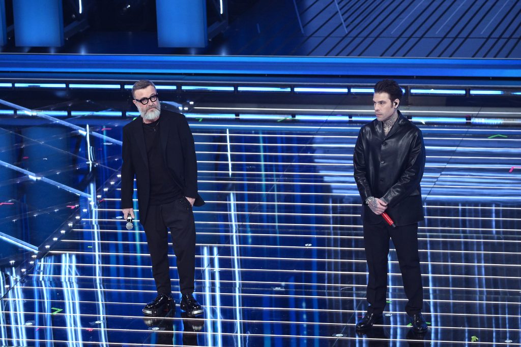 Sanremo 2026, Achille Lauro ‘scompare’ quando è l’ora di annunciare Fedez