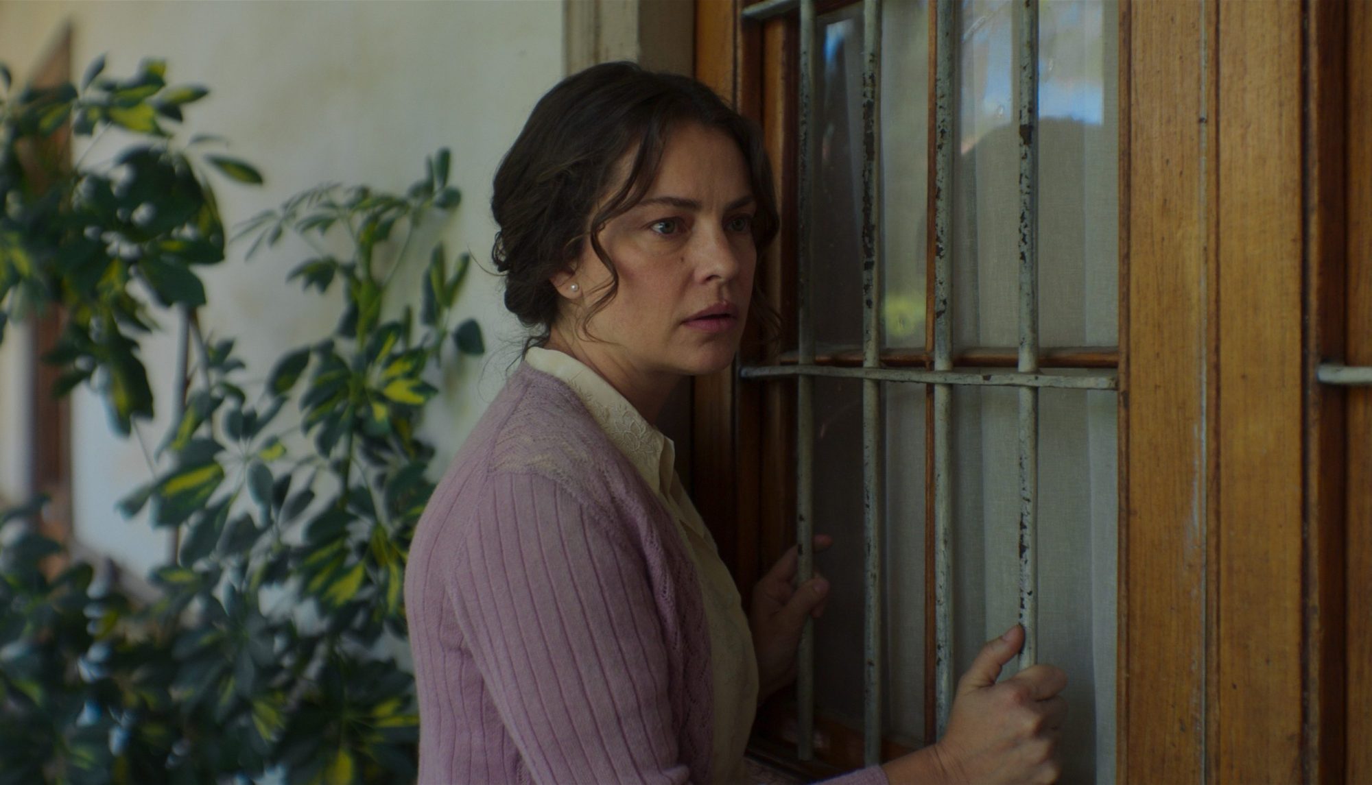 Dolores Fonzi ne La Casa degli Spiriti