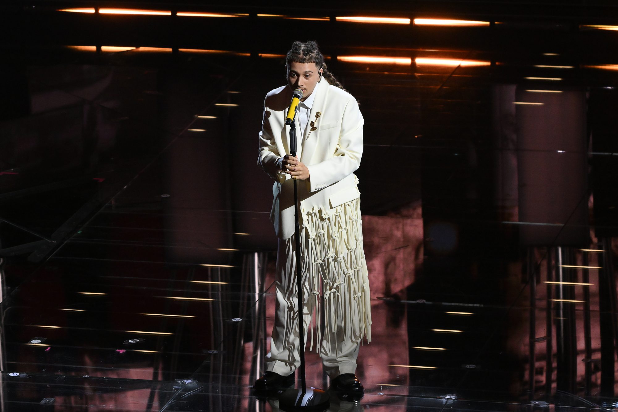 Classifica FIMI dall’8 al 14 maggio 2026, Sayf con “Santissimo” sorpassa Shiva e si prende la vetta degli album
