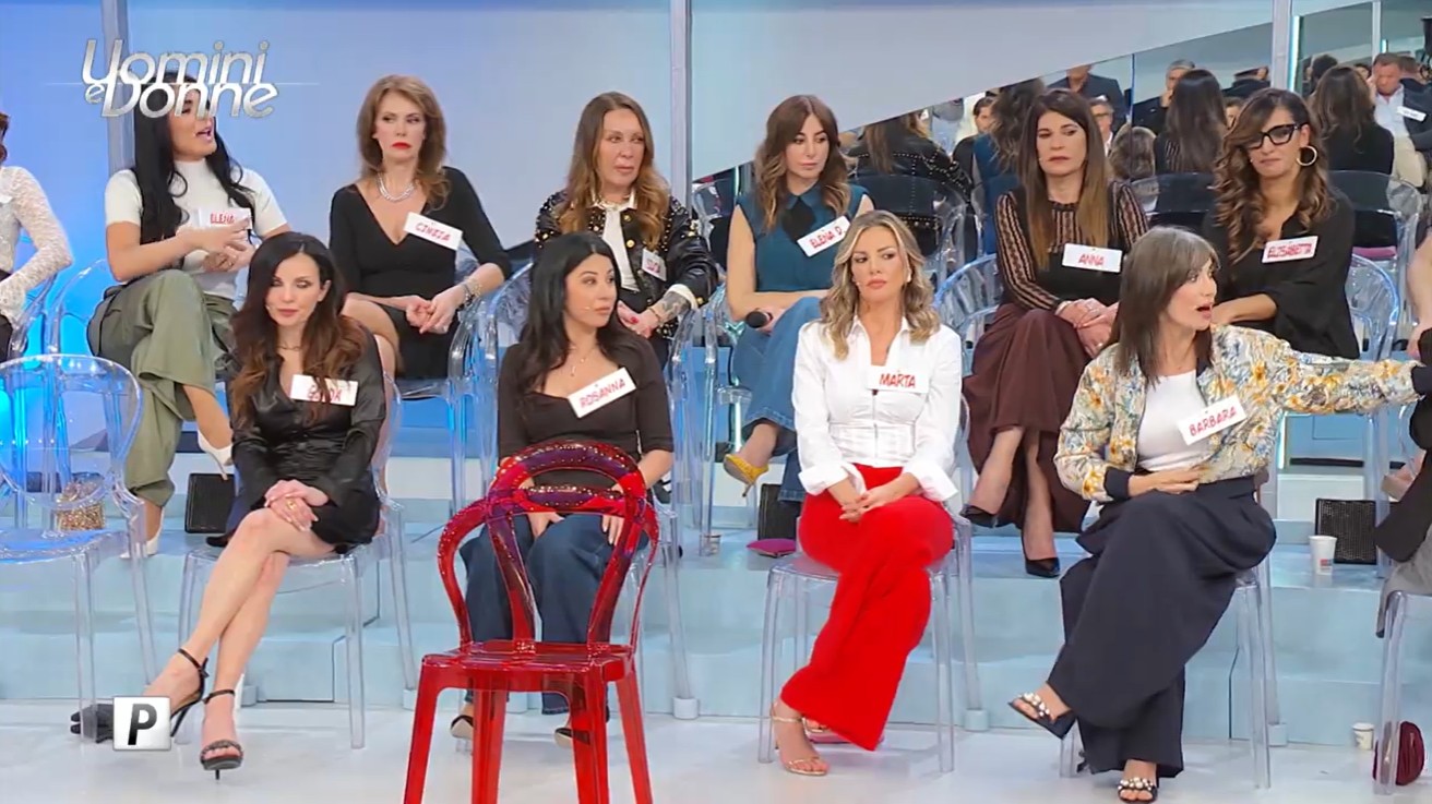 Ascolti TV Total Audience | Lunedì 30 Marzo 2026. Uomini e Donne (+98K) e Il Paradiso (+71K) crescono più di tutti