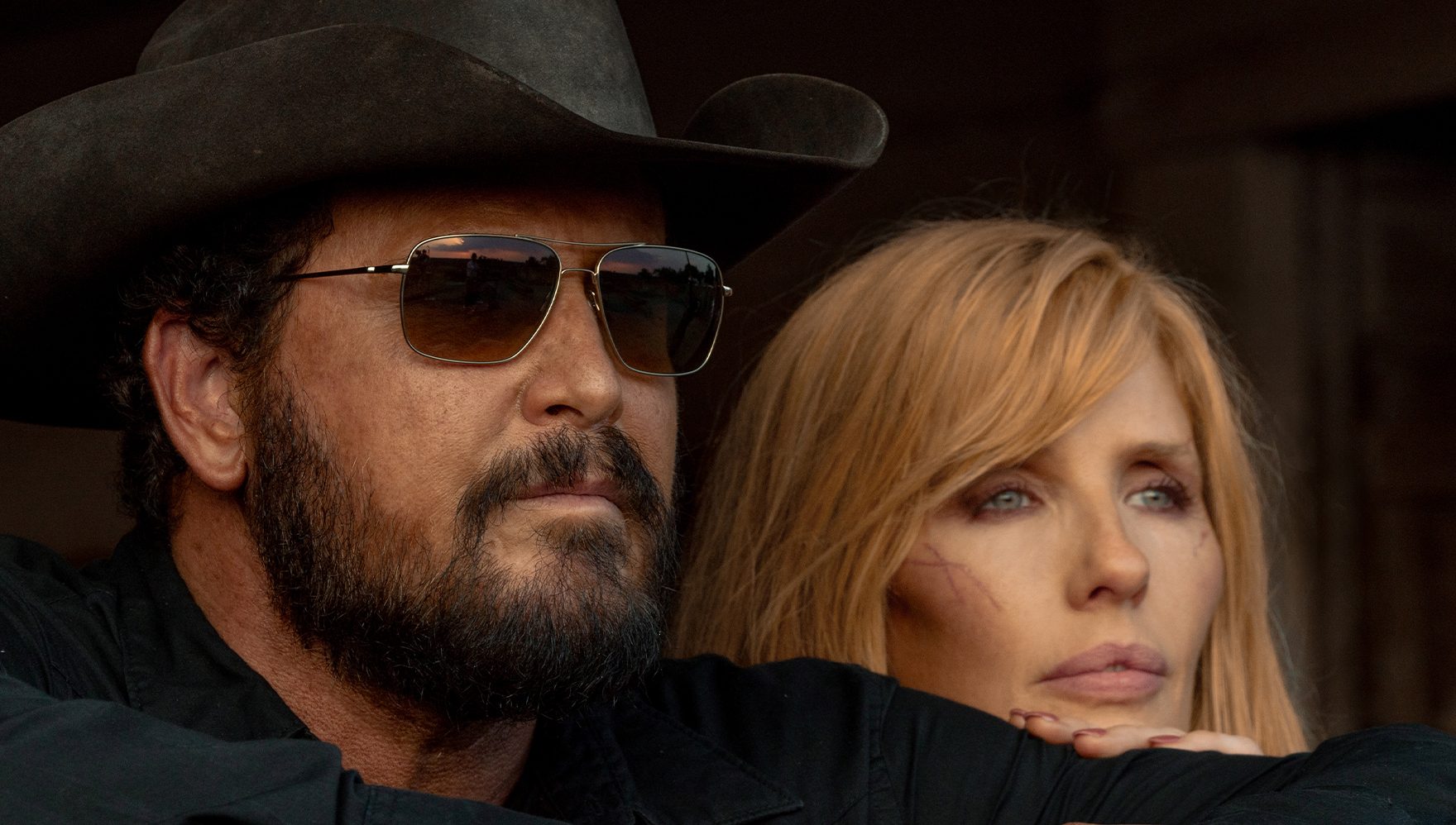 Cole Hauser e Kelly Reilly in Dutton Ranch