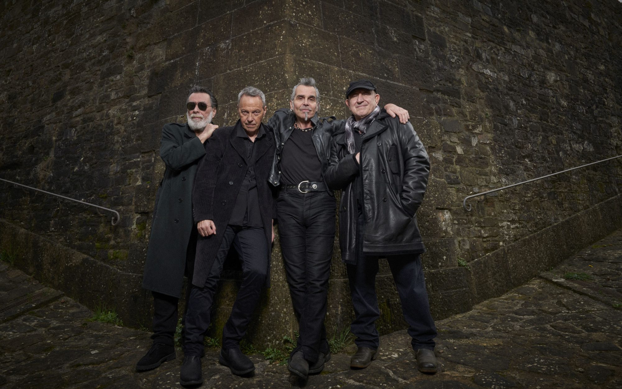 Litfiba, prima del Concertone, si ‘riuniscono’ a Propaganda Live