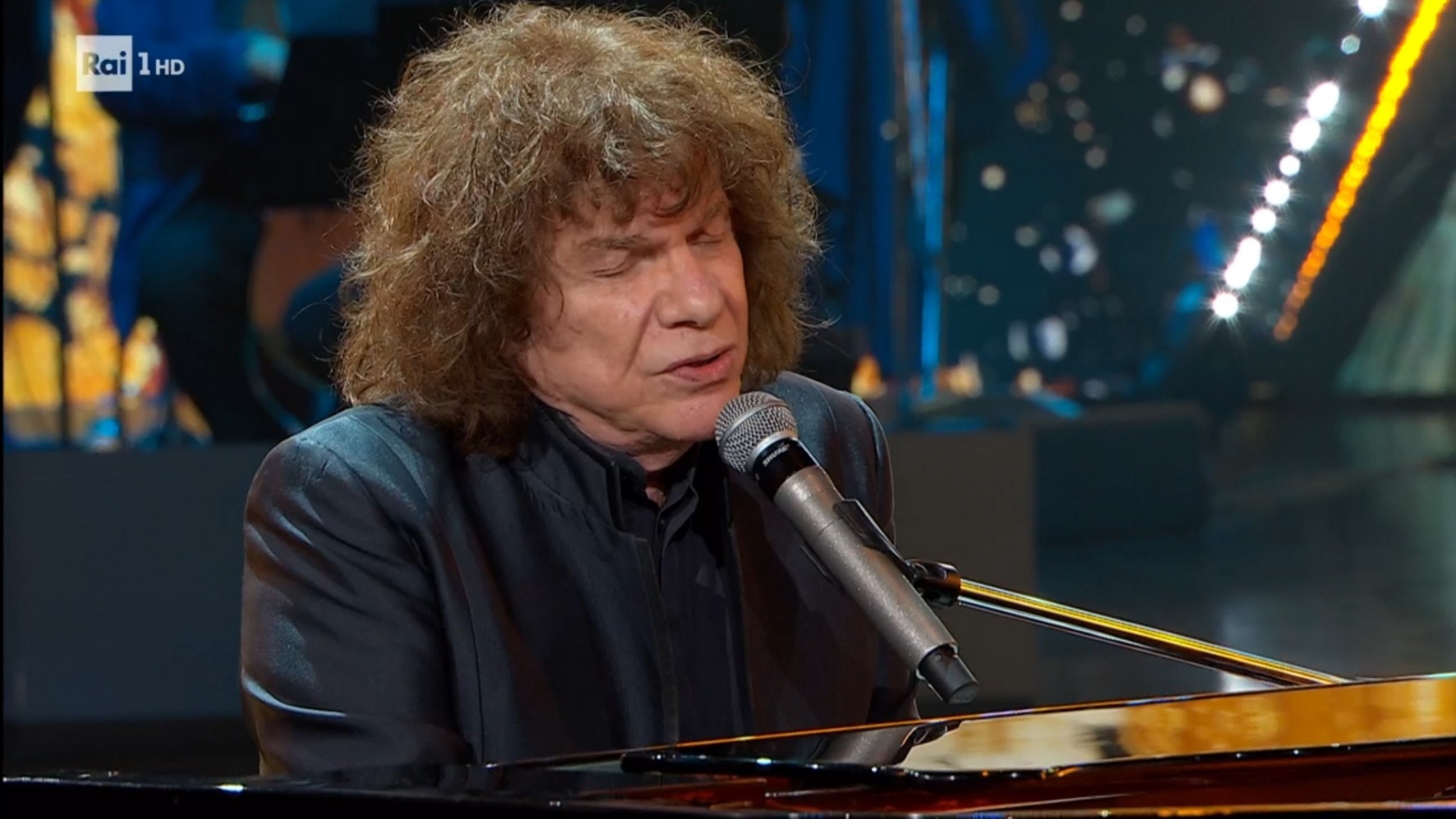 Canzonissima 2026, la finale in diretta: “Margherita” di Riccardo Cocciante raggiunge le altre cinque canzoni finaliste