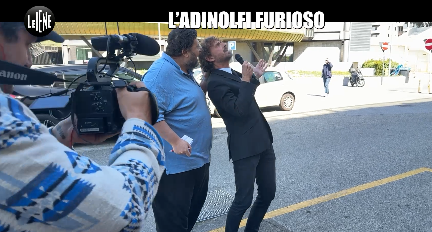L’aggressione di Mario Adinolfi a Filippo Roma stasera a Le Iene