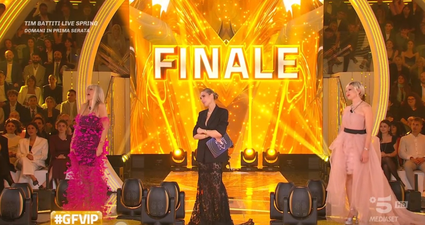 Grande Fratello Vip 2026, la finale in diretta: la  finale consacra Alessandra Mussolini davanti ad Antonella Elia