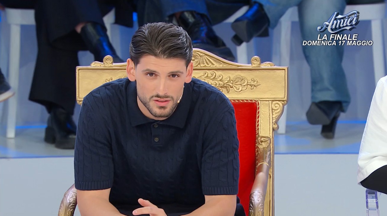 Ascolti TV Total Audience | Martedì 12 Maggio 2026. Uomini e Donne (+95K) e Il Paradiso delle Signore (+76K) crescono più di tutti